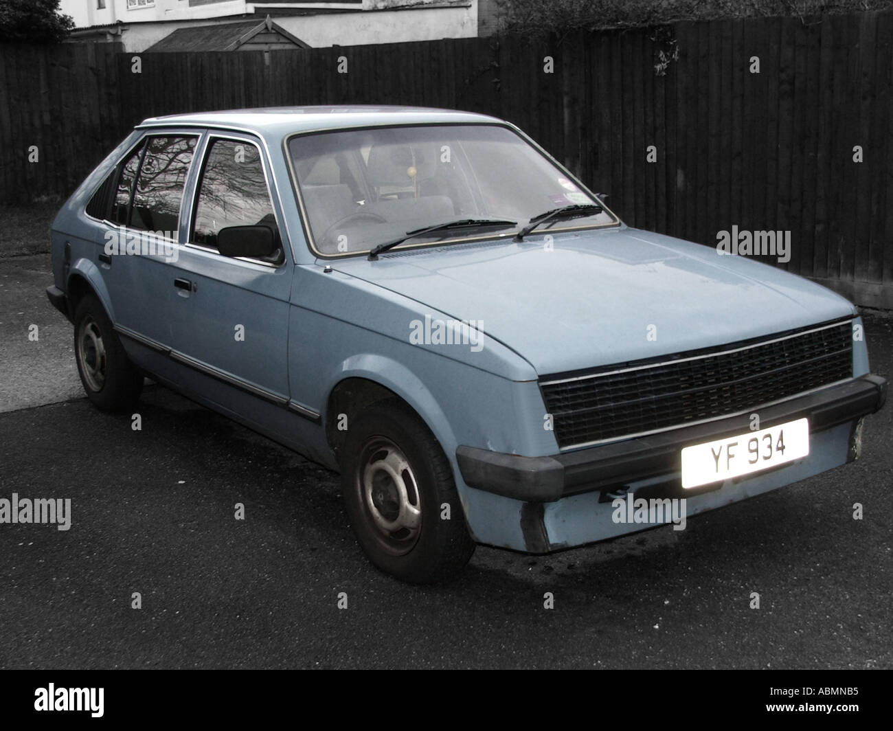 Ein Auto ohne Logo s-branding oder corporate Identität Stockfoto