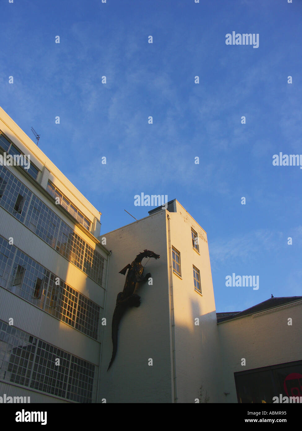 Die Custard Factory in Birmingham Uk ist eine revolutionäre neue Kunst und Medien-Viertel ist es ein 5 Hektar großen böhmischen Innenstadt Zentrum der cr Stockfoto