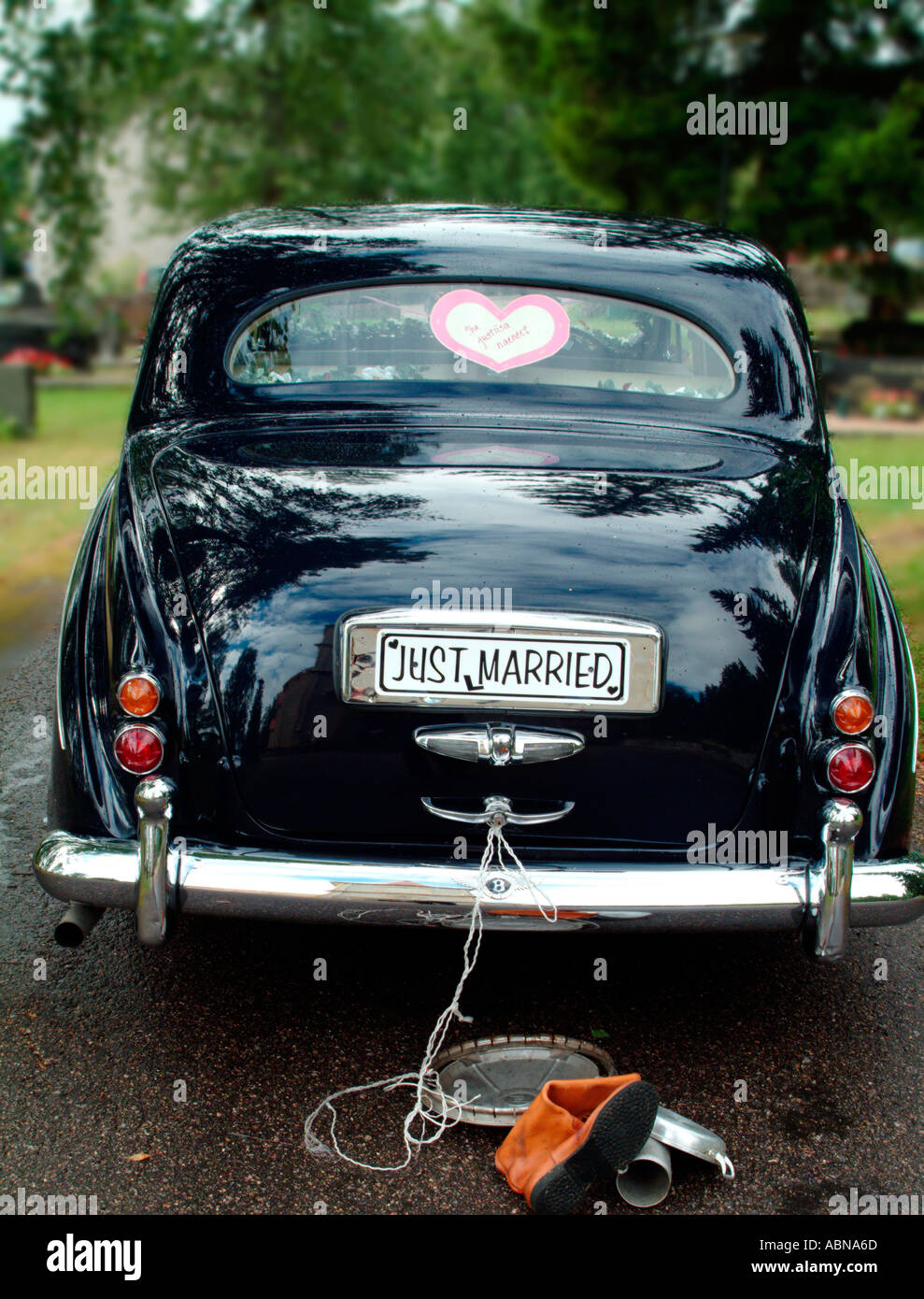 Just married car -Fotos und -Bildmaterial in hoher Auflösung - Seite 2 -  Alamy