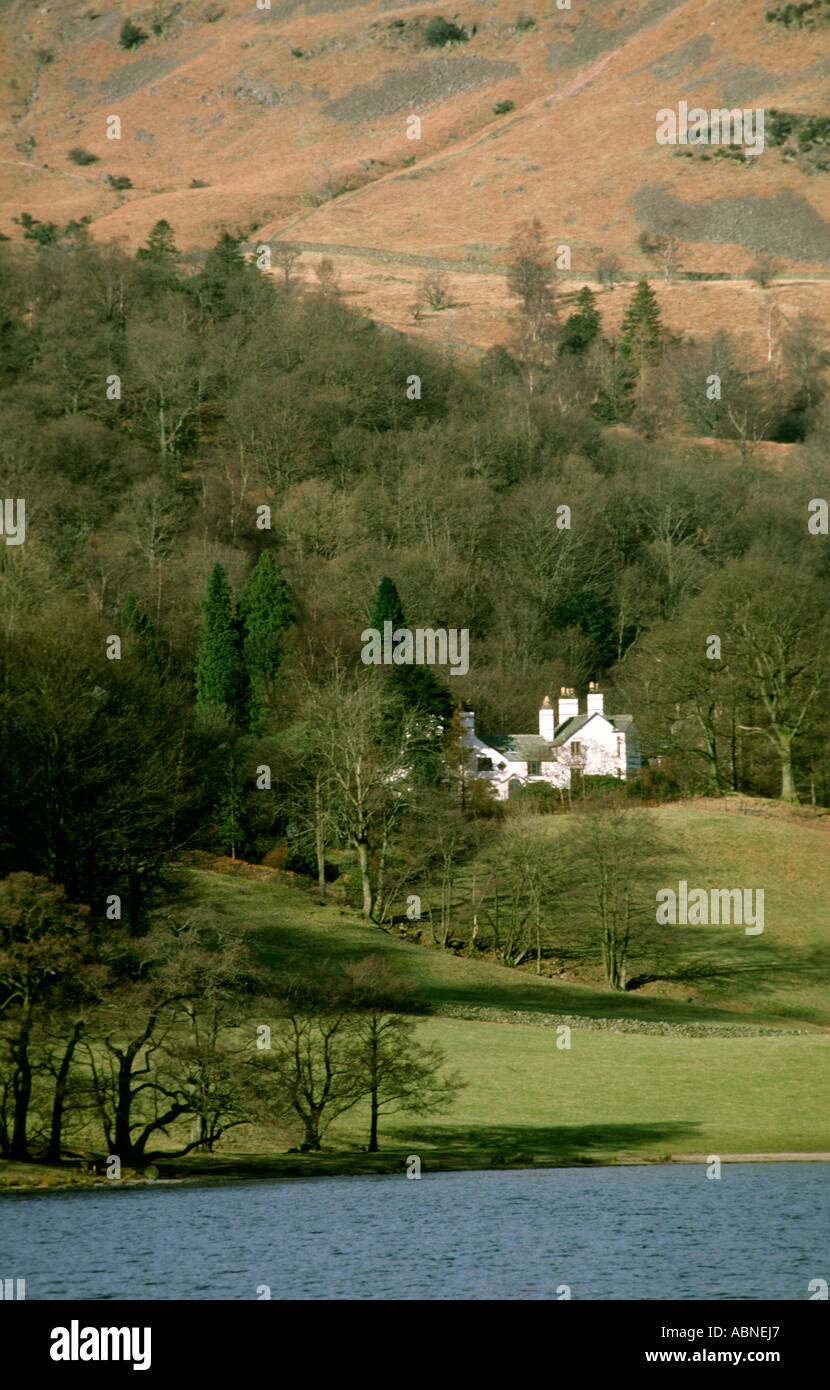 Cumbria Grasmere-Ufer und am See-Haus Stockfoto