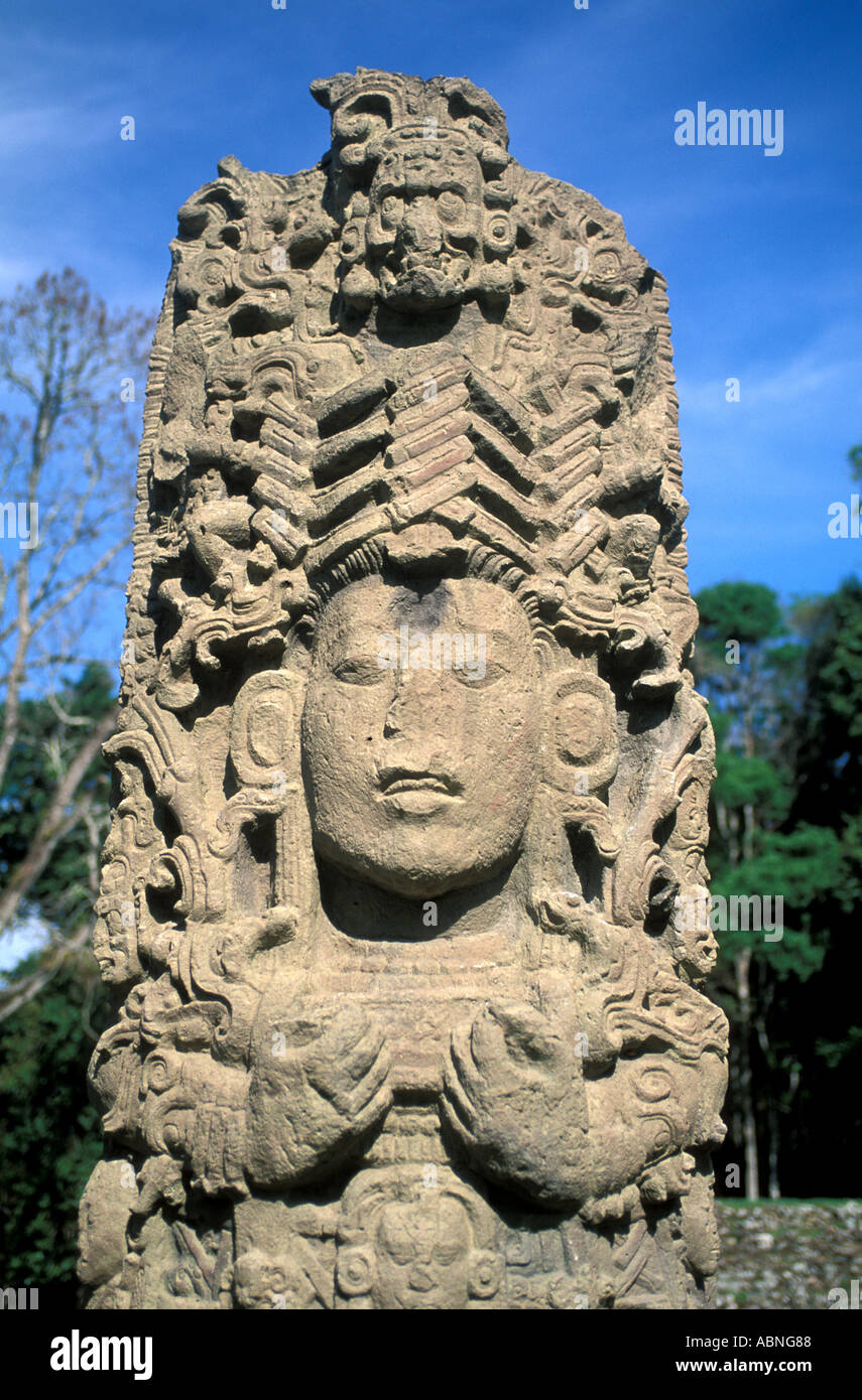 Honduras Copan Ruinas Nahaufnahme Gesicht Porträt Stele A Replica Maya Maya-Kunst Portrait Stela A Replica Stockfoto