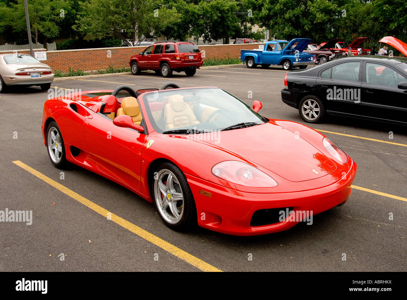 Roter Ferrari 360 Spider Stockfoto