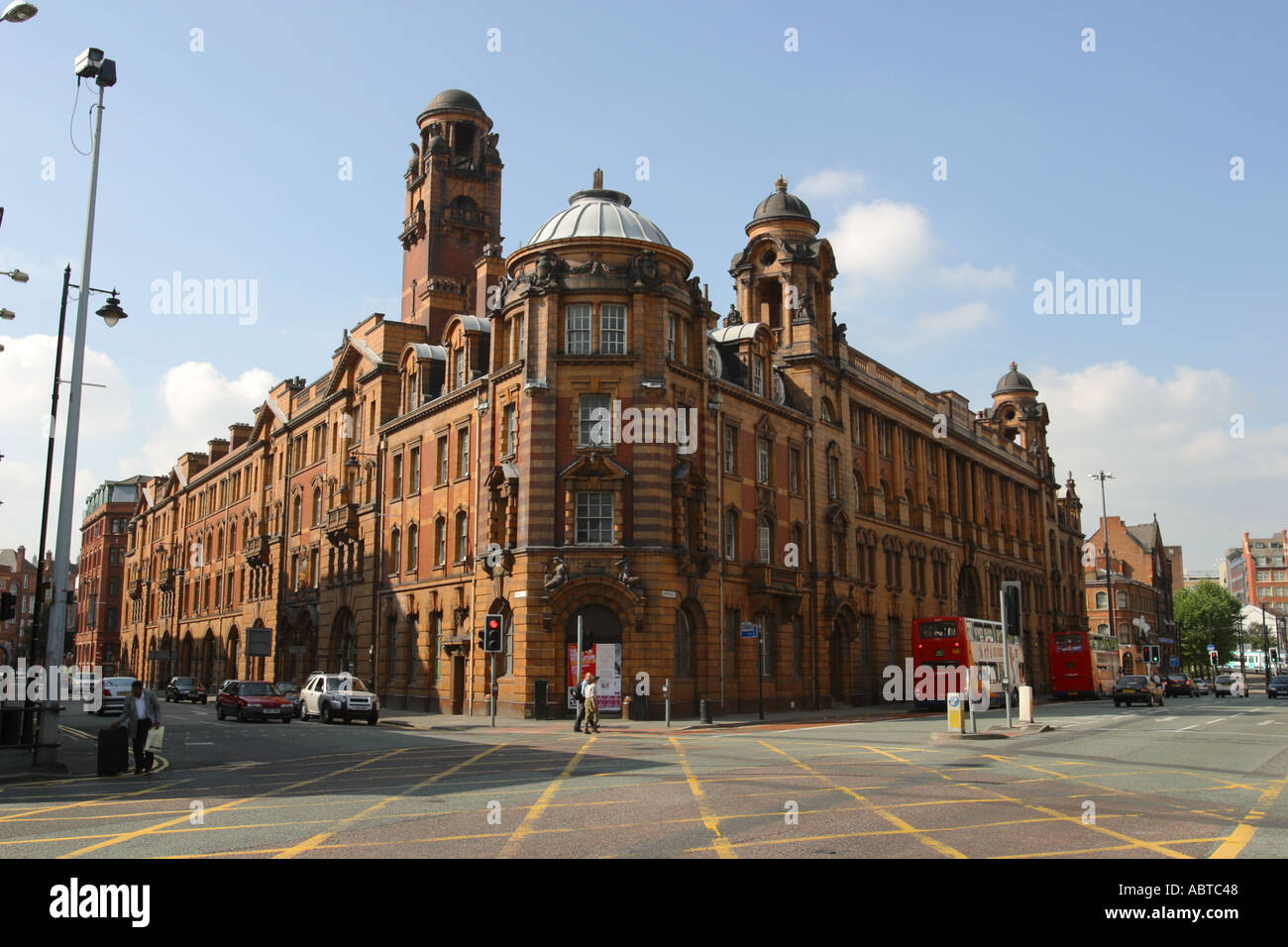 Kreuzung von London Road Whitworth Street und Fairfield Street Manchester UK Stockfoto