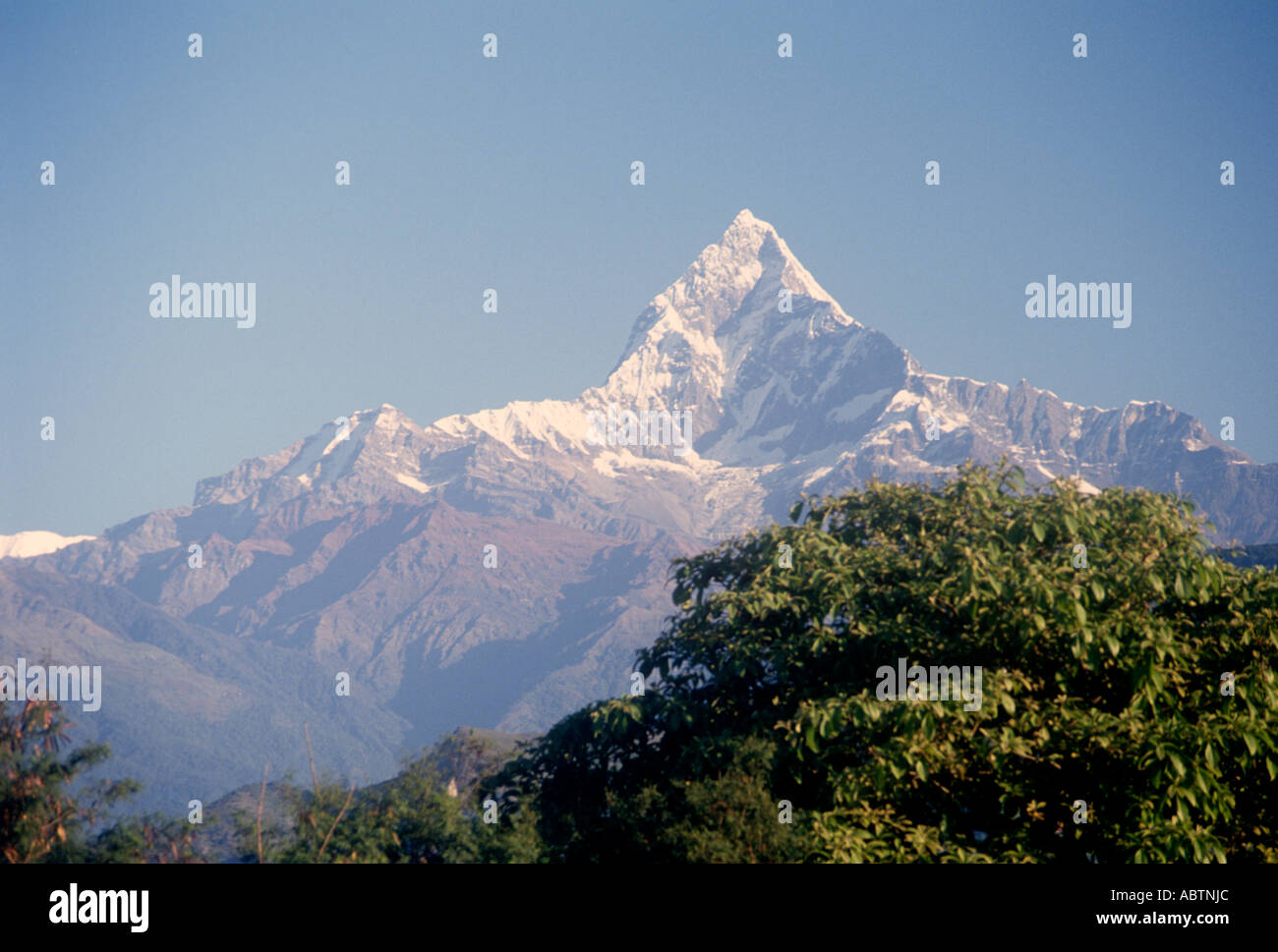 Anzeigen Thr sagenumwobenen Fischschwanz Berg Annapurna Range Nepal Stockfoto