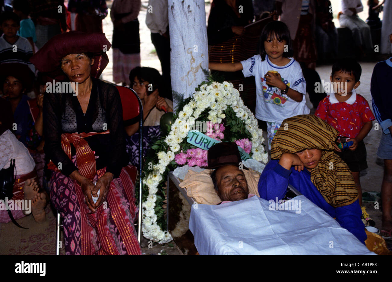 Batak Karo Silalahi TodesGrand Father (Toba, Karo, Simalungun, Pak Pak, Mandailing, Angkola) Batak Stämme, Toba See, Sumatra, Indonesien) Stockfoto