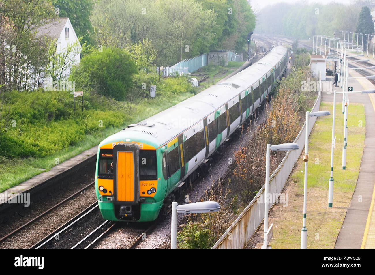 Südbahngesellschaft Zug auf der Linie Brigton Earlswood Station Stockfoto