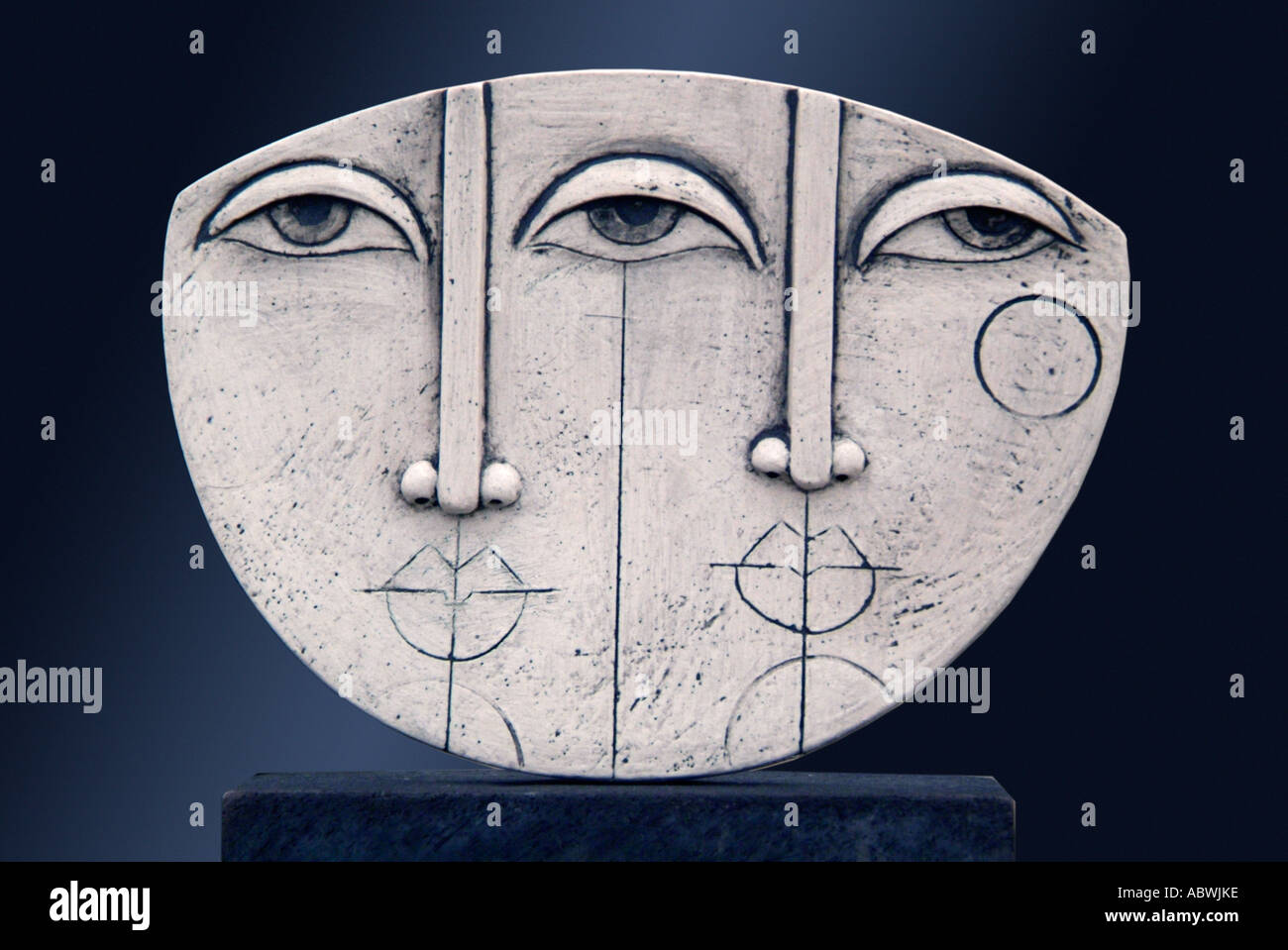 kubistische Kubismus Gesicht Porträt Auge Nase Mund flachen geometrischen Kopf menschliches Neutrum Geschlecht Paradox Konflikt fantasy Stockfoto
