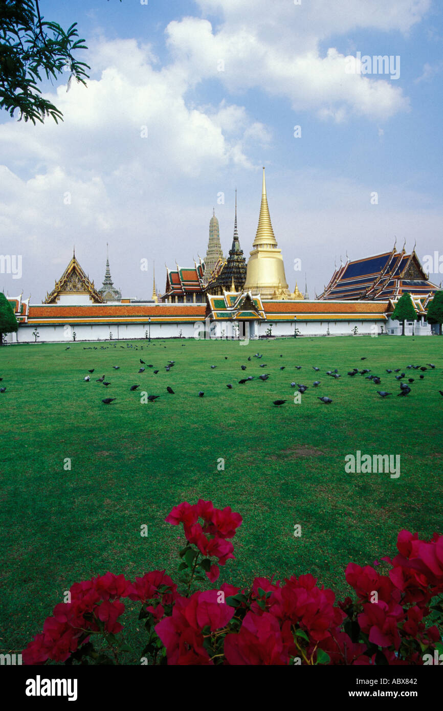 Thailand, Bangkok, Front Gericht mit Wat Pra Keo Stockfoto