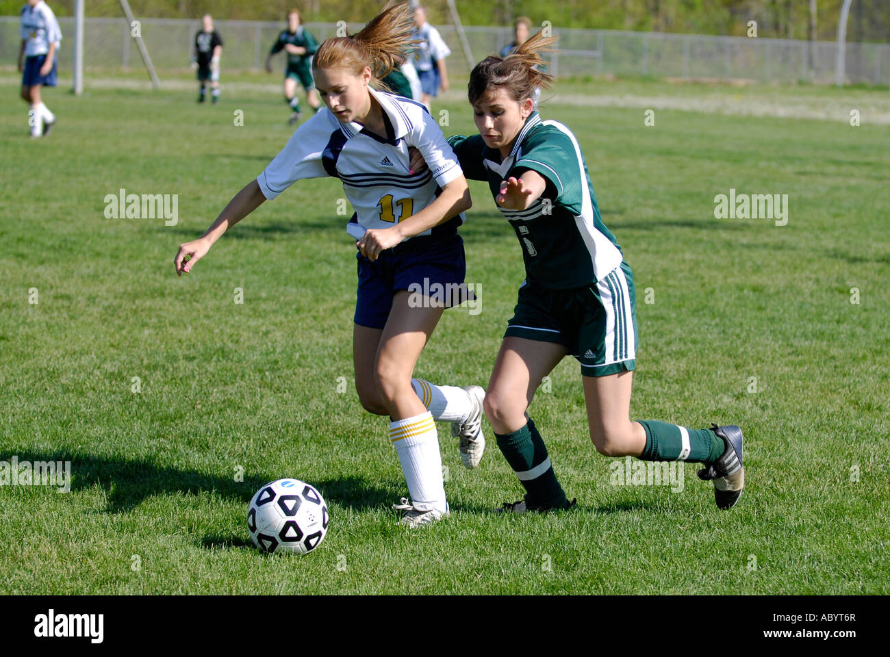 Mädchen Gymnasium Fußball Aktion Stockfoto