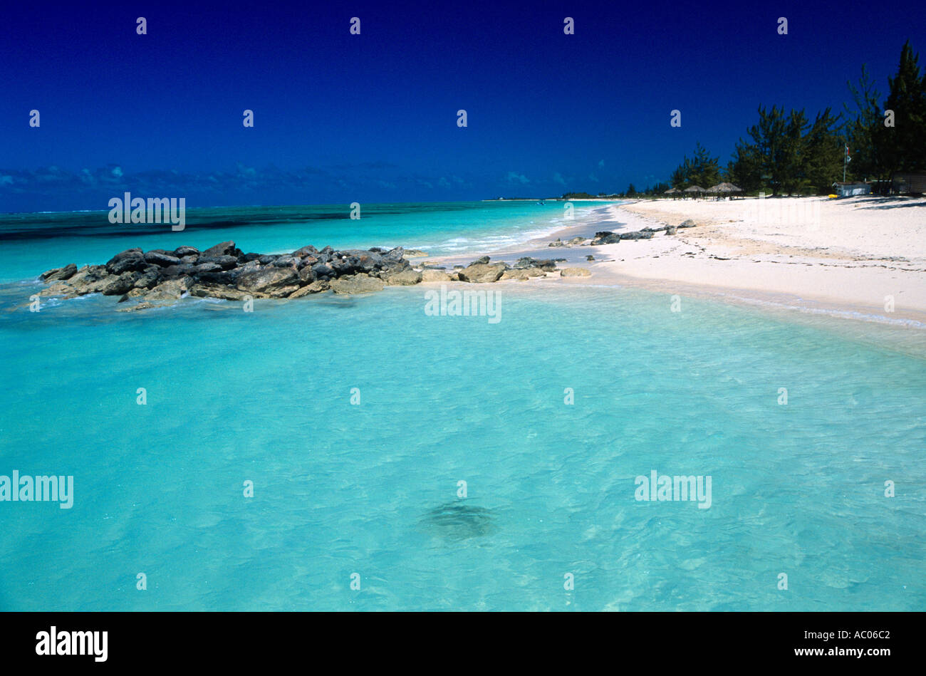 Strandszene North Caicos Turks Caicos-Inseln Karibik Nick Hanna 2003 Stockfoto