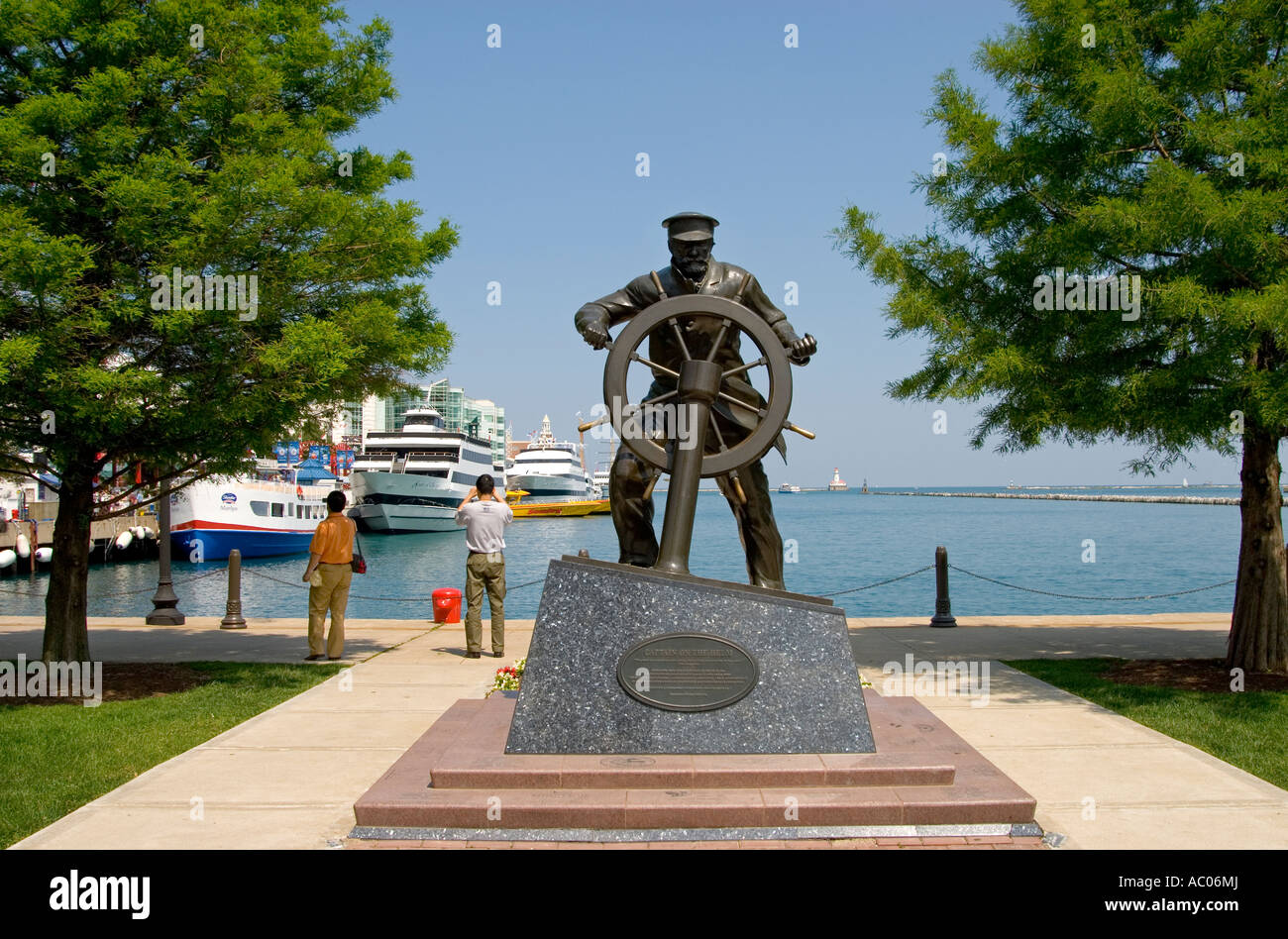 Kapitän auf der Ruder-Statue / Chicago Navy Pier Stockfoto