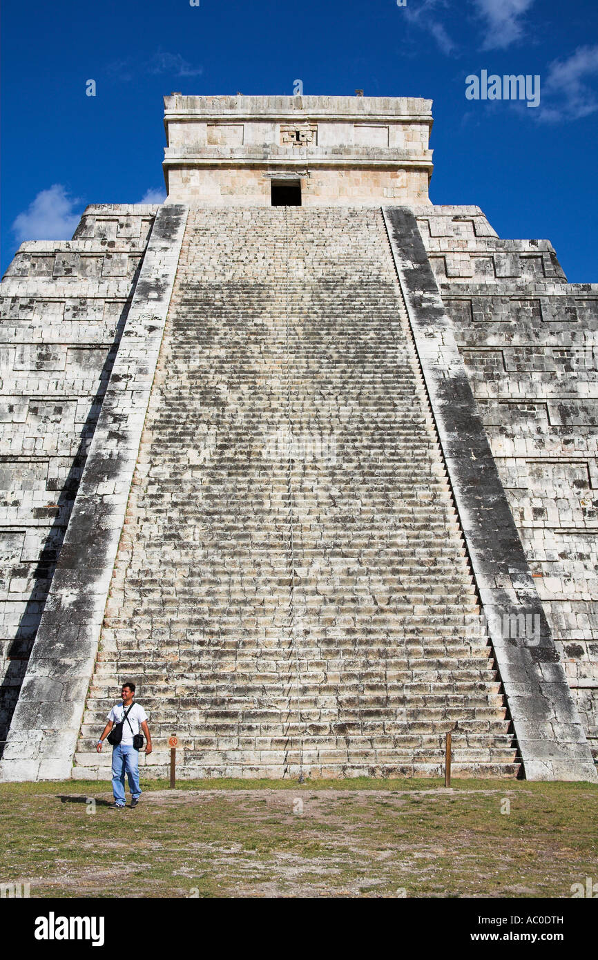 El Castillo, Pyramide des Kukulkan, archäologische Stätte Chichen Itza, Bundesstaates Chichen Itza, Yucatán, Mexiko Stockfoto