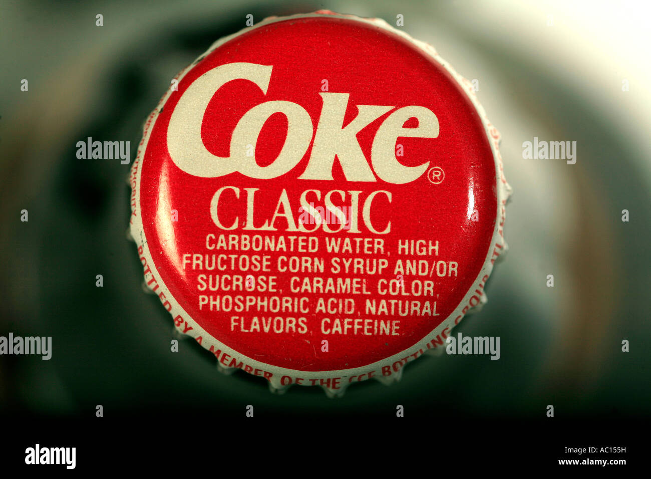 Cola-Flasche mit Ernährung und Verbraucherinformation Stockfoto