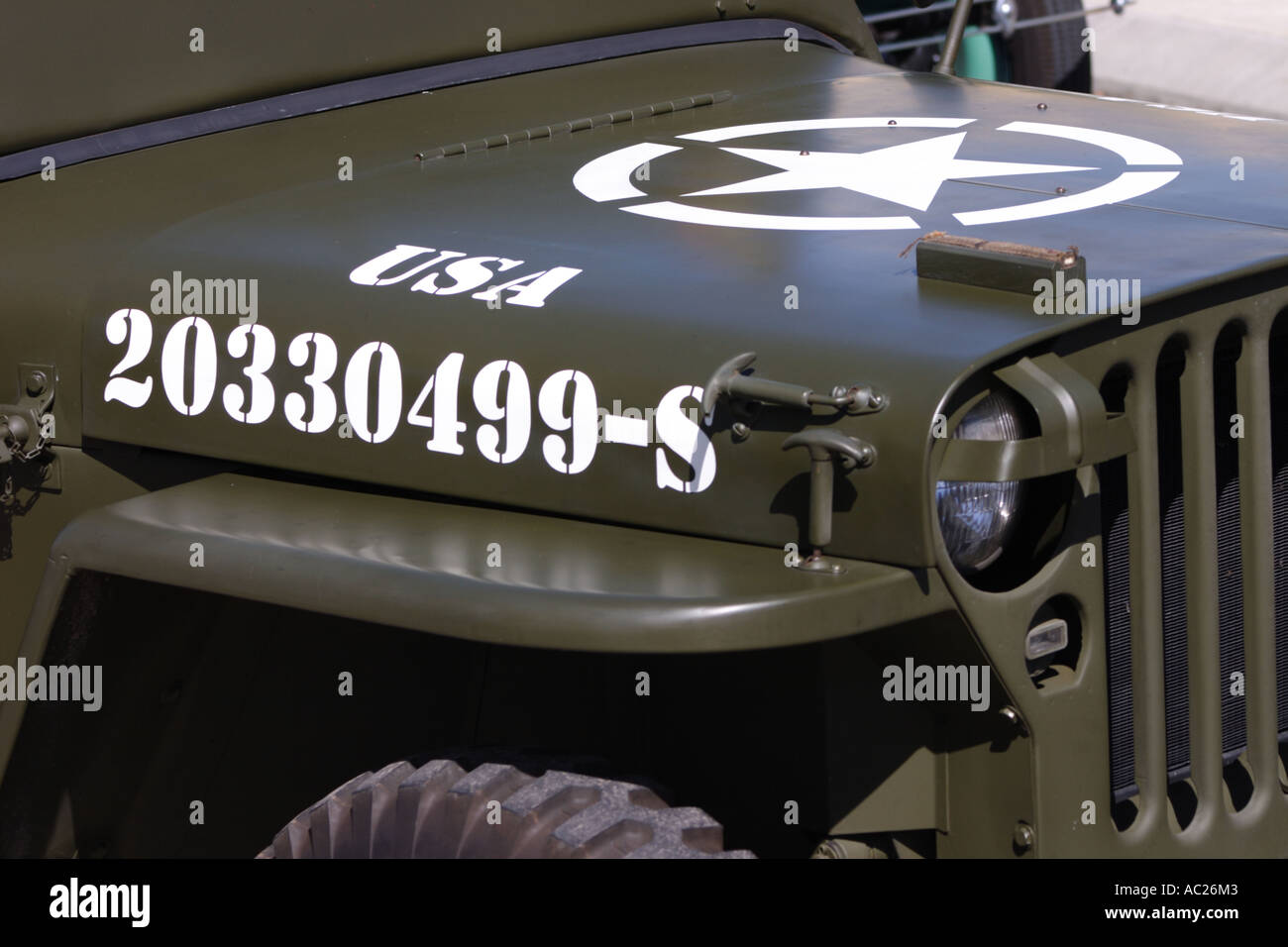 Anzahl und Pentagon star auf amerikanische Armee Jeep horizontale bapdb7683 Stockfoto