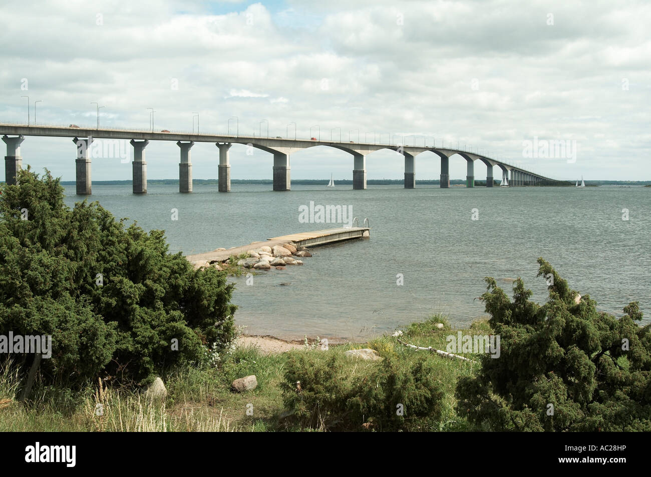 Oland, Insel, Brücke zwischen Festland und Schweden Öland, in der Nähe, Kalmar, Ostsee, Meer, Straße, Verkehr, Stockfoto