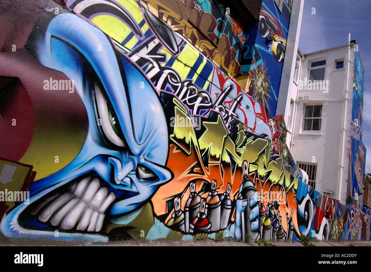 Coole Graffiti Fotos Und Bildmaterial In Hoher Aufl sung Alamy