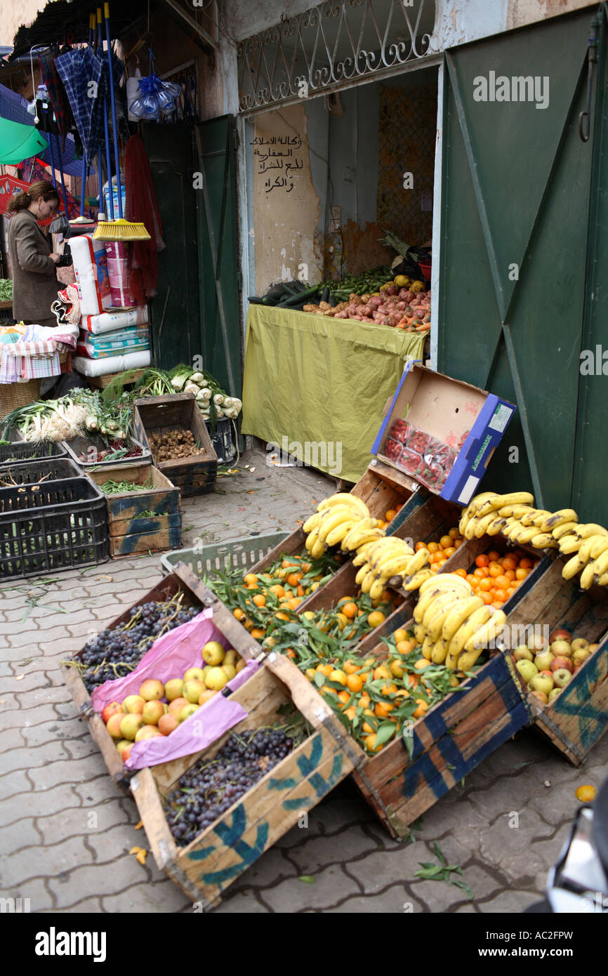 Obst-Shop in der Medina von Marrakesch in Marokko Stockfoto