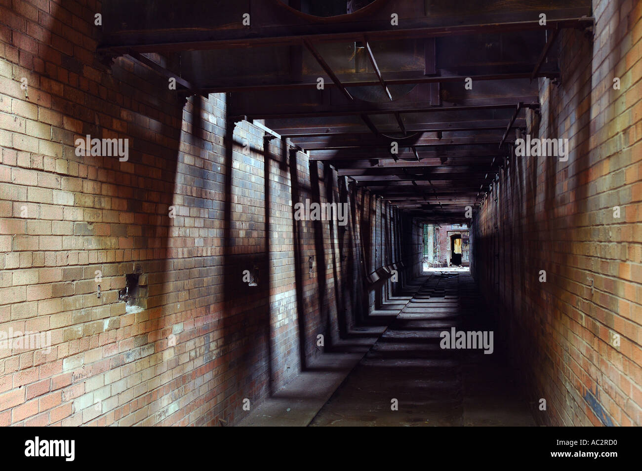 Kühltunnel in einer verlassenen Ziegelei Fabrik Toronto Stockfoto