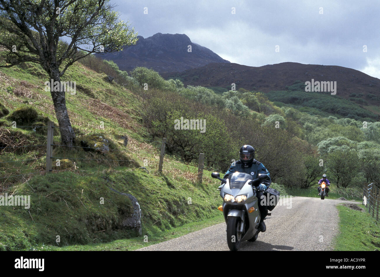 Motorradfahrer auf der Isle of Mull innere Hebridies Schottland Stockfoto
