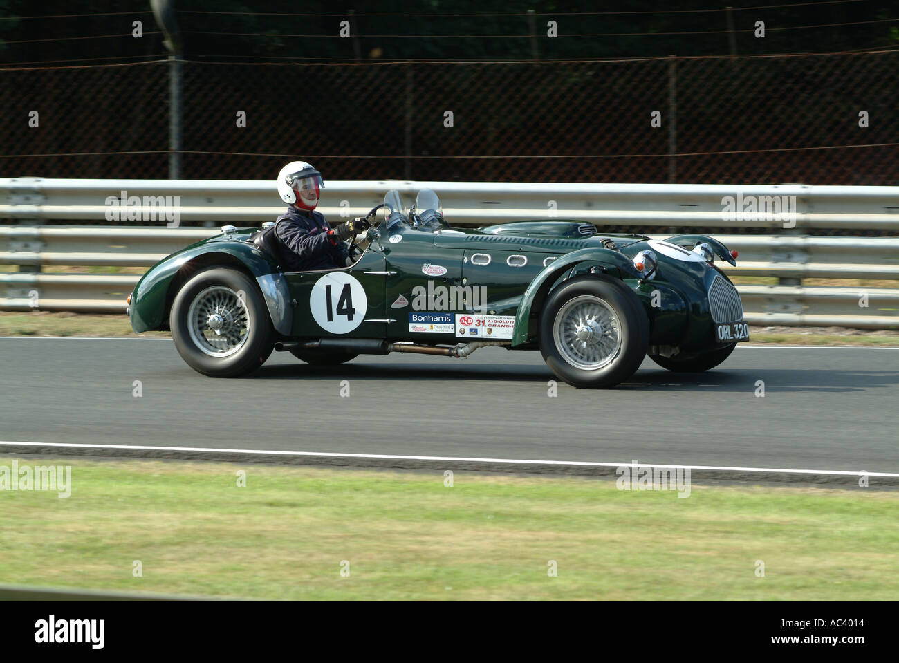Allard J2X Sport Auto in Oulton Park Rennstrecke Tarporley Cheshire England Vereinigtes Königreich Großbritannien Stockfoto