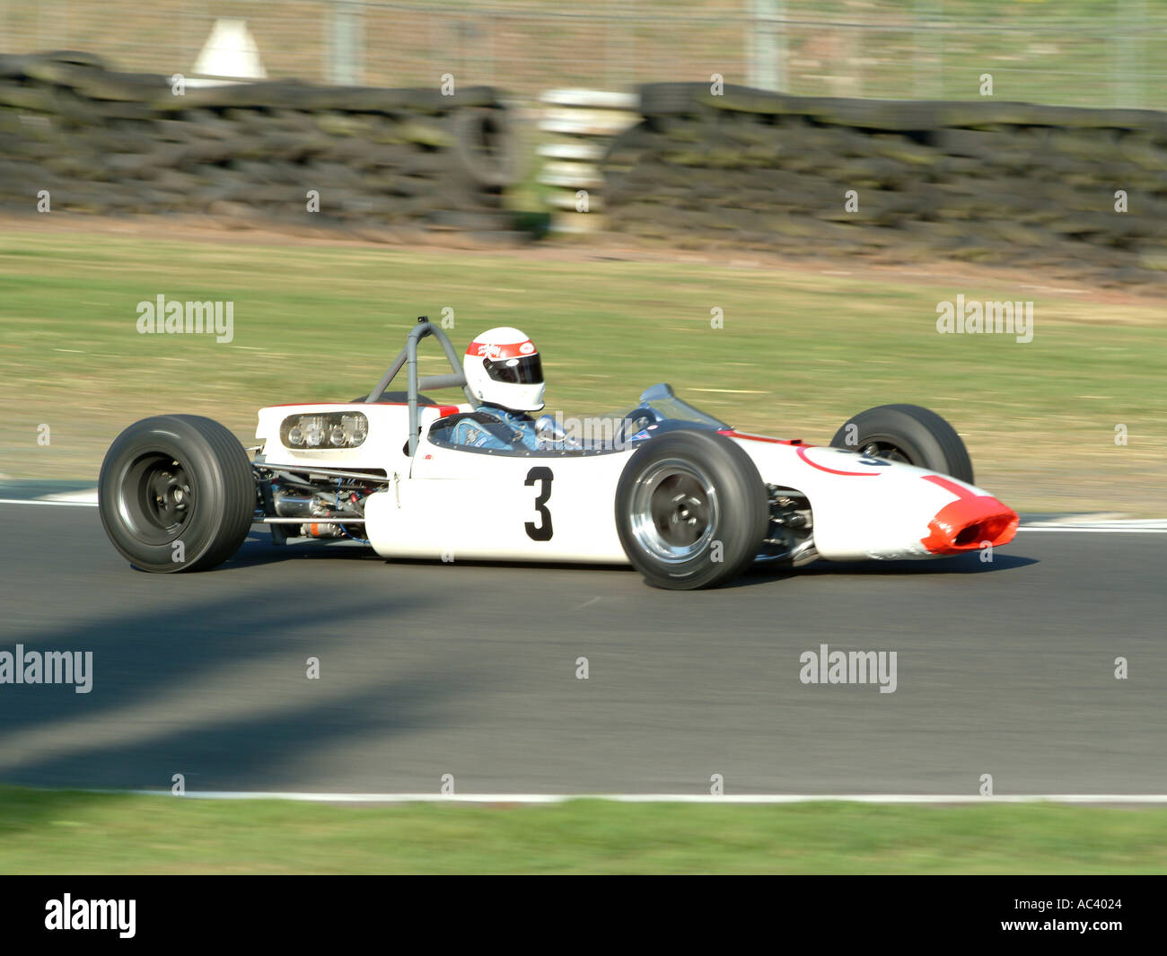 Brabham BT 16 klassische Rennwagen in Oulton Park Rennstrecke Tarporley Cheshire England Vereinigtes Königreich Großbritannien Stockfoto