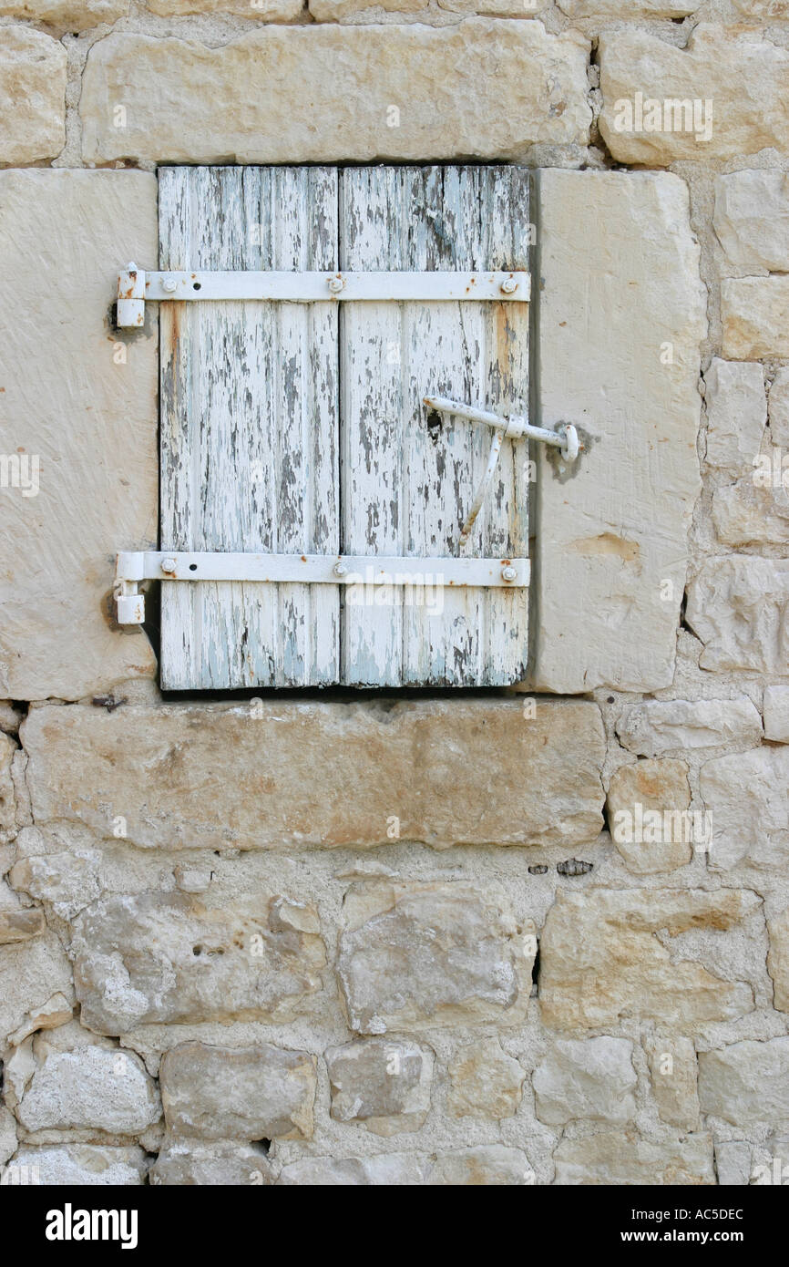 kleine Scheune Fenster Stockfoto
