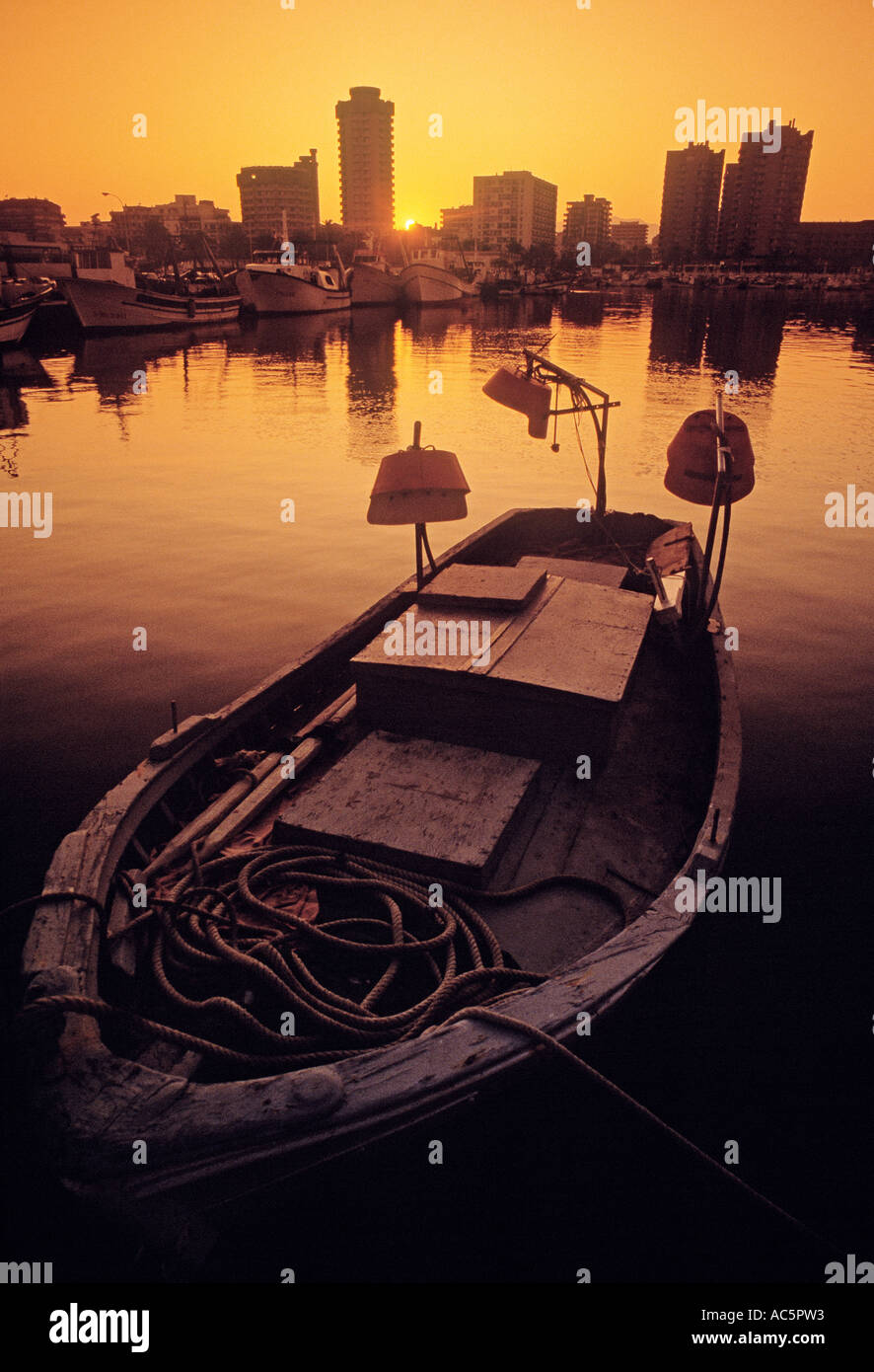 Fischereihafen von Fuengirola Malaga Sonne Küste Andalusien Spanien Stockfoto