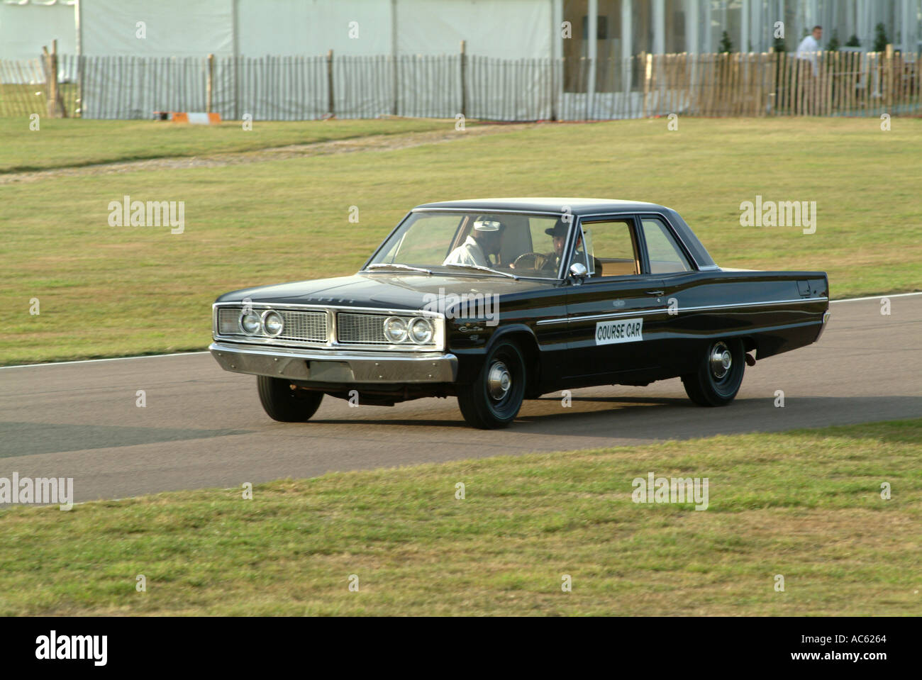 Vintage Dodge Kurs Auto in Goodwood Revival Meeting 2003 West Sussex England Vereinigtes Königreich Großbritannien Stockfoto