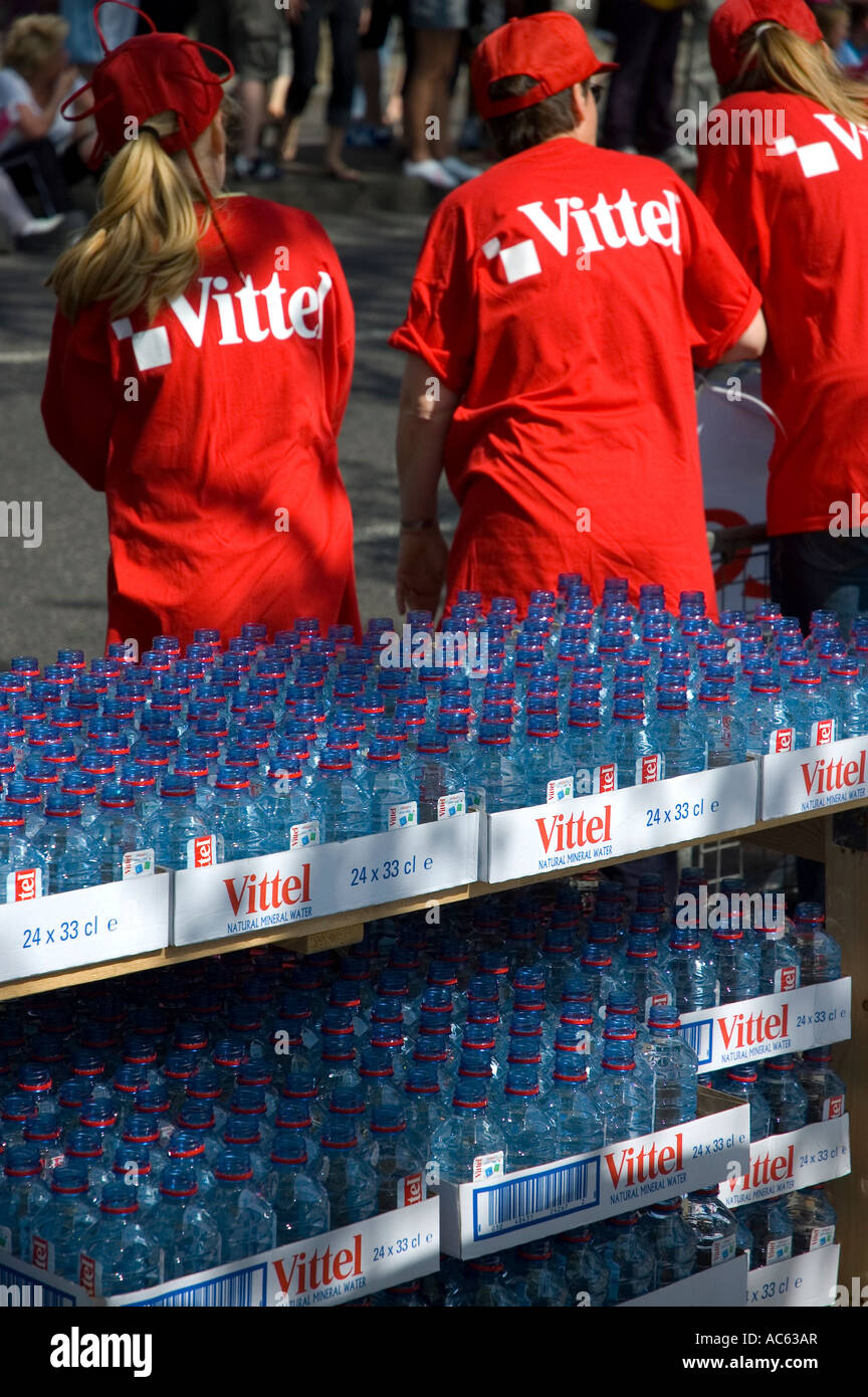 Wasser-Station, London-Marathon, England Stockfoto