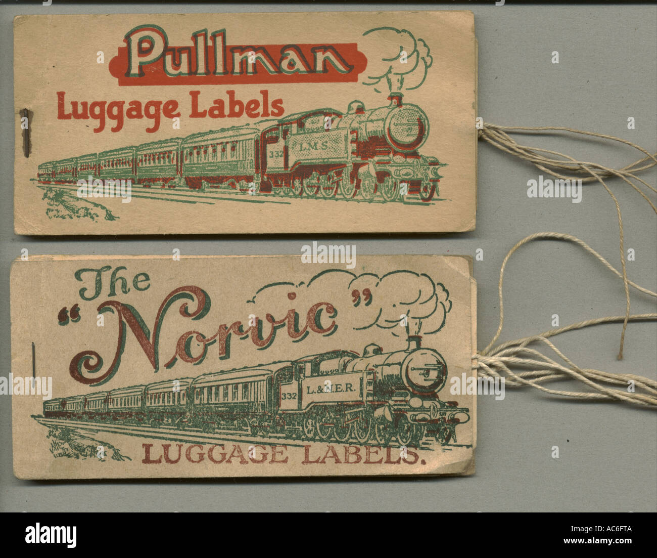 Binden Sie auf Gepäck Etiketten um 1930 Stockfoto