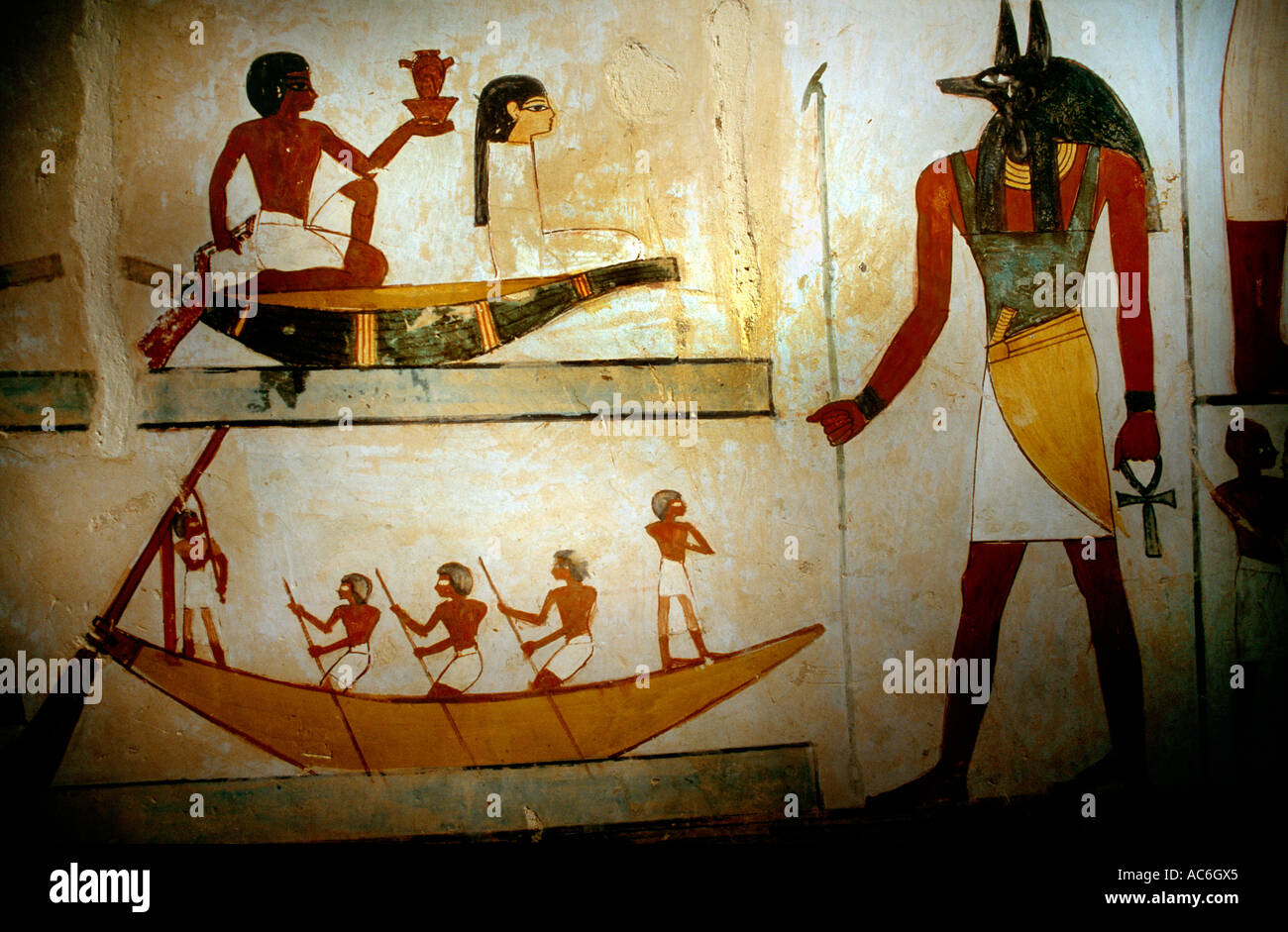 Luxor Agypten Tal Des Adligen Grabes Von Meina Anubis Schakal Ging Gott Mit Mumie Im Boot Unternommen Um Die Unterwelt Stockfotografie Alamy