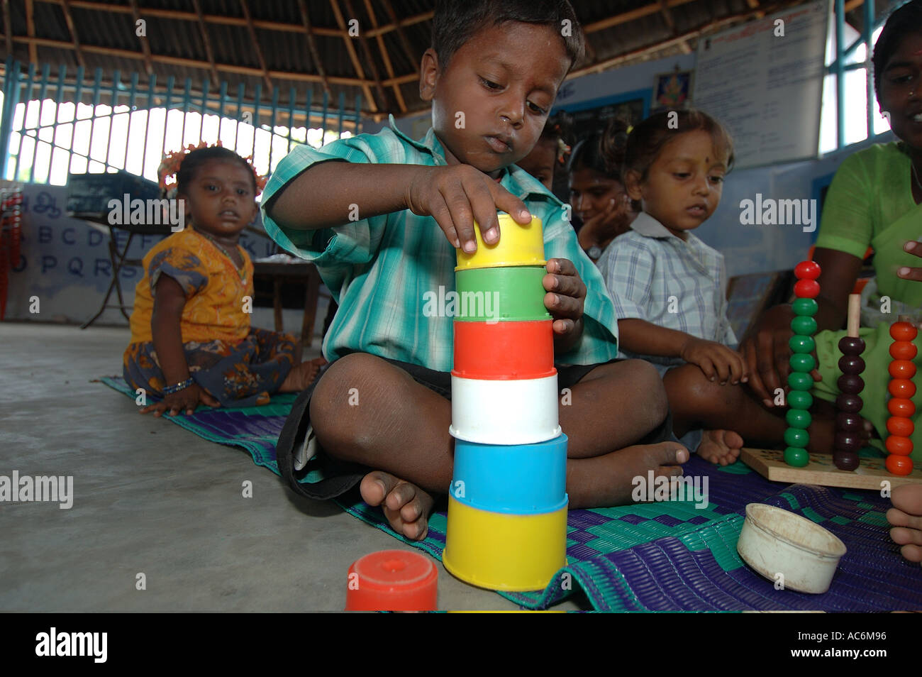 Kindertagesstätte Tamil Nadu Indien PH Dan White Stockfoto