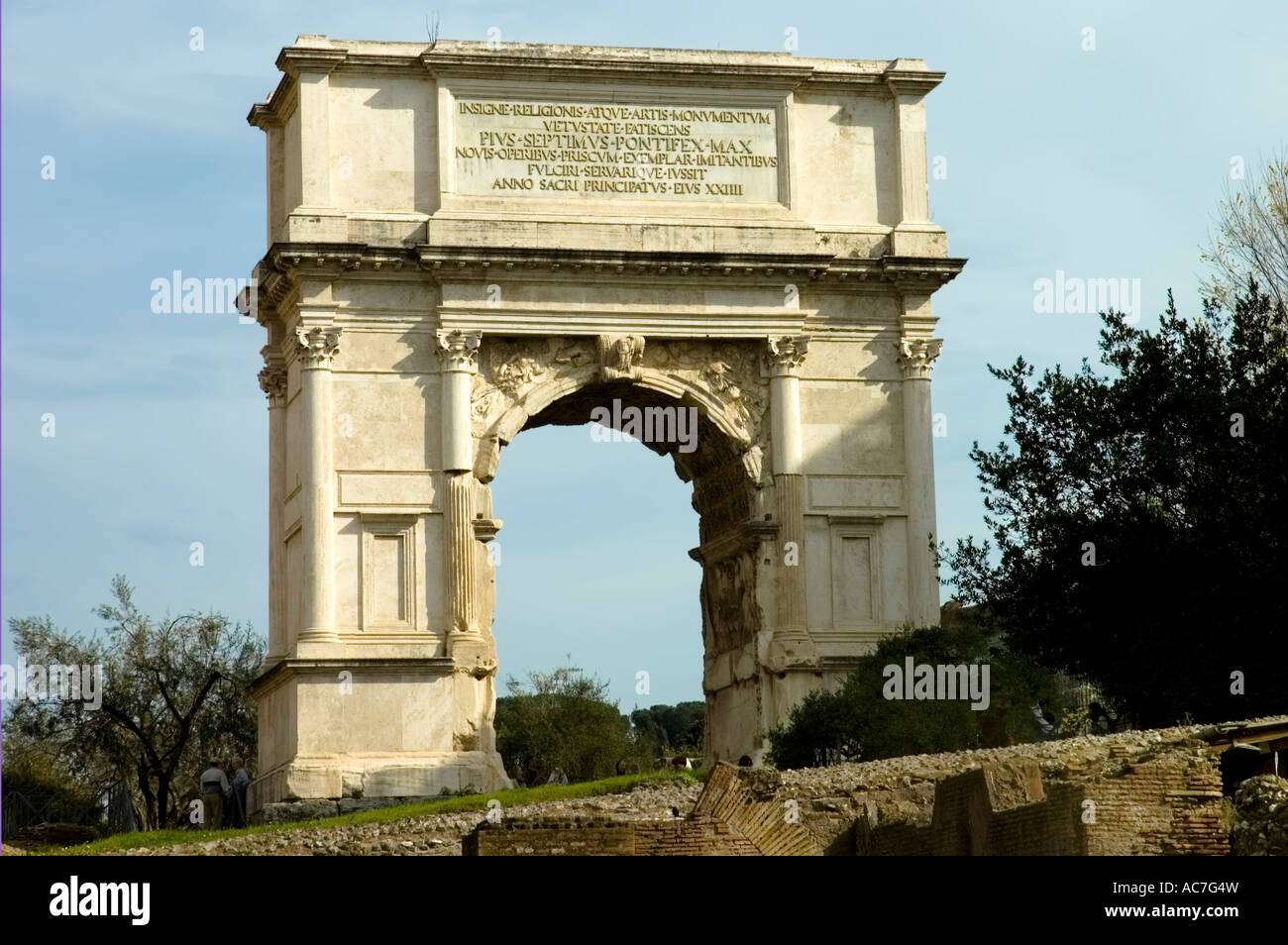 Bogen von Titus, Rom Italien Stockfoto