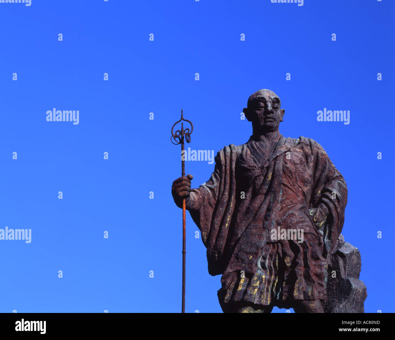 Statue des Gründers der buddhistischen Priester Shodo Shonin Nikko Rinno-Ji-Tempel (Rinnoji), Nikko, Japan Stockfoto