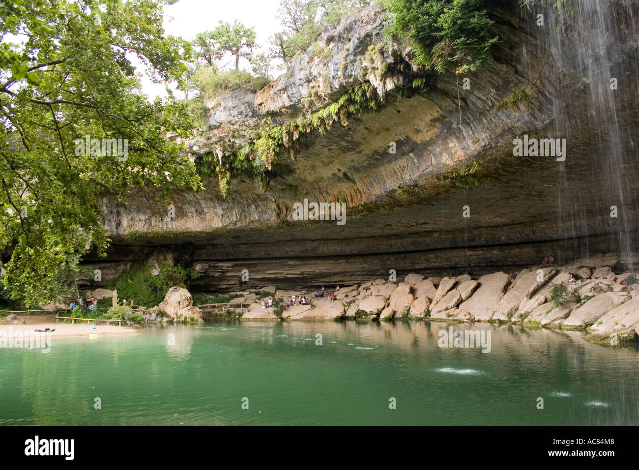 Hamilton Pool Austin Texas Wasserfall im Steinbruch, Aktivität Austin Niederlassung Boulder Busch Höhle Höhle Klippe Tag Destination Disco Stockfoto