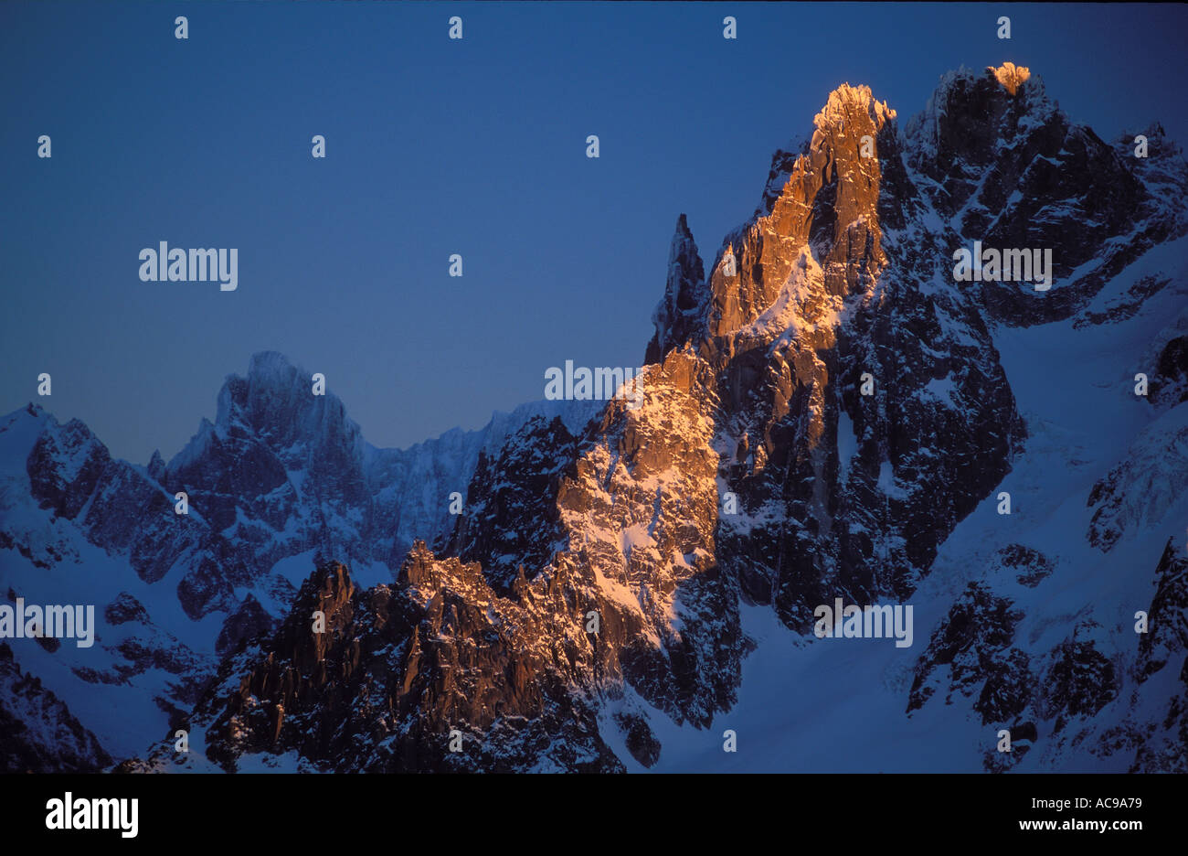Abendlicht auf die Aiguille Verte nr Savoie Mont Blanc Frankreich Stockfoto