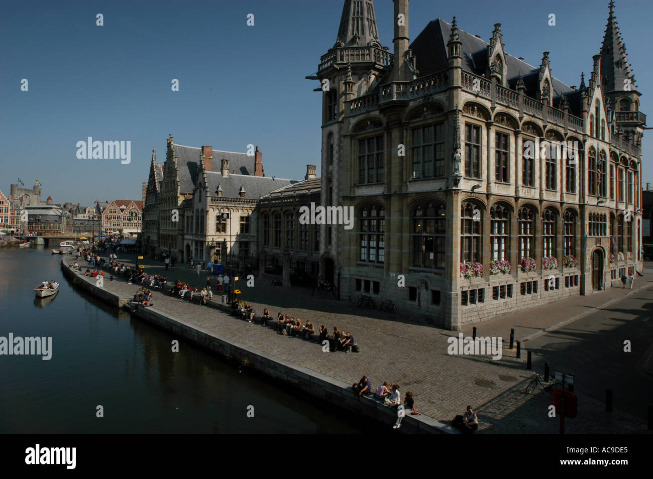 Gent, Gand, Gent in Ost-Flandern, Belgien. Eine Universitätsstadt von Bars und Restaurants und der zweitgrößte Hafen in Belgien. Stockfoto