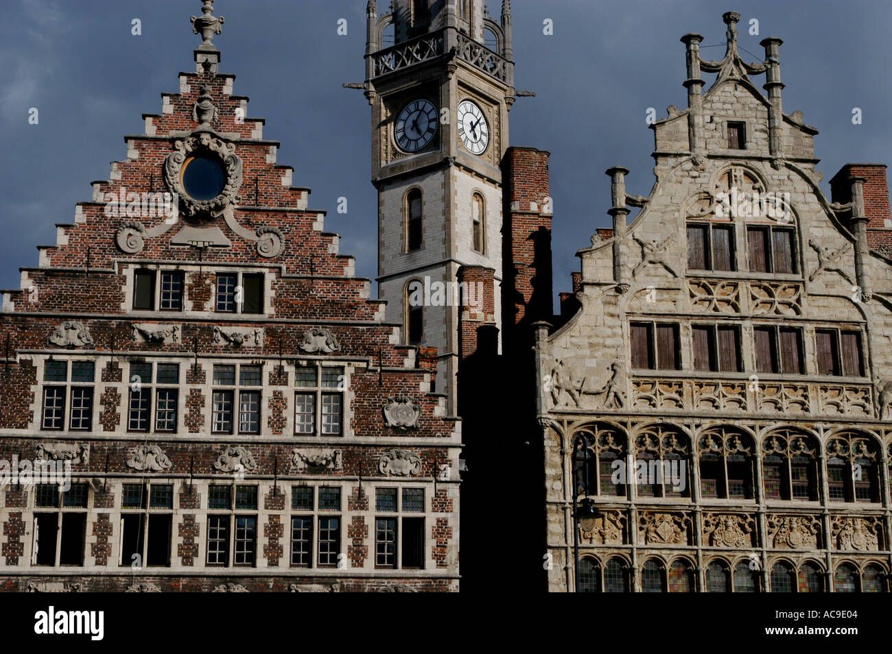 Gent, Gand, Gent in Ost-Flandern, Belgien. Eine Universitätsstadt von Bars und Restaurants und der zweitgrößte Hafen in Belgien. Stockfoto