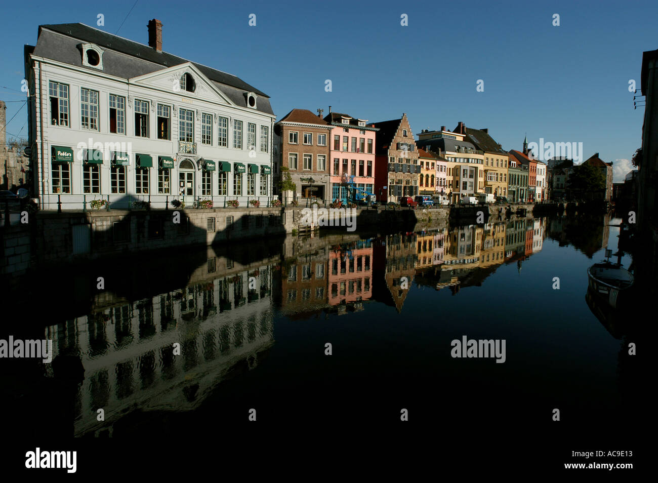 Gent, Gand, Gent in Ost-Flandern, Belgien. Eine Universitätsstadt von Bars und Restaurants und der zweitgrößte Hafen in Belgien. Stockfoto
