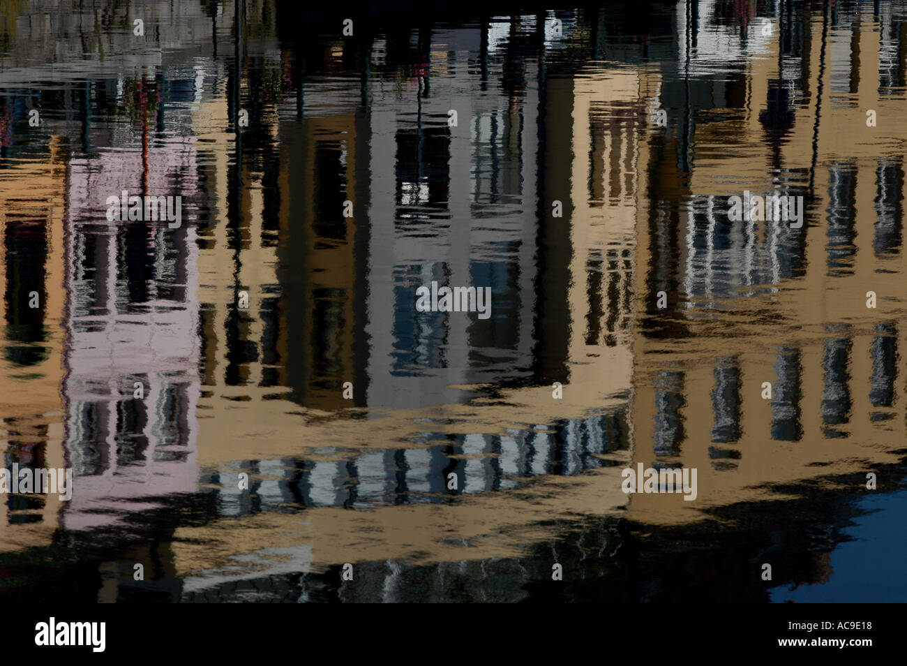 Gent, Gand, Gent in Ost-Flandern, Belgien. Eine Universitätsstadt von Bars und Restaurants und der zweitgrößte Hafen in Belgien. Stockfoto