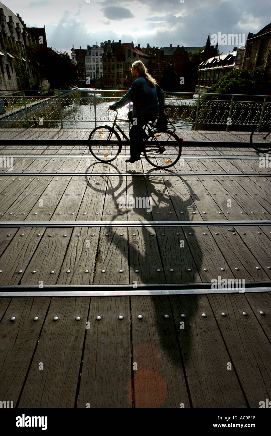 Gent, Gand, Gent in Ost-Flandern, Belgien. Eine Universitätsstadt von Bars und Restaurants und der zweitgrößte Hafen in Belgien. Stockfoto