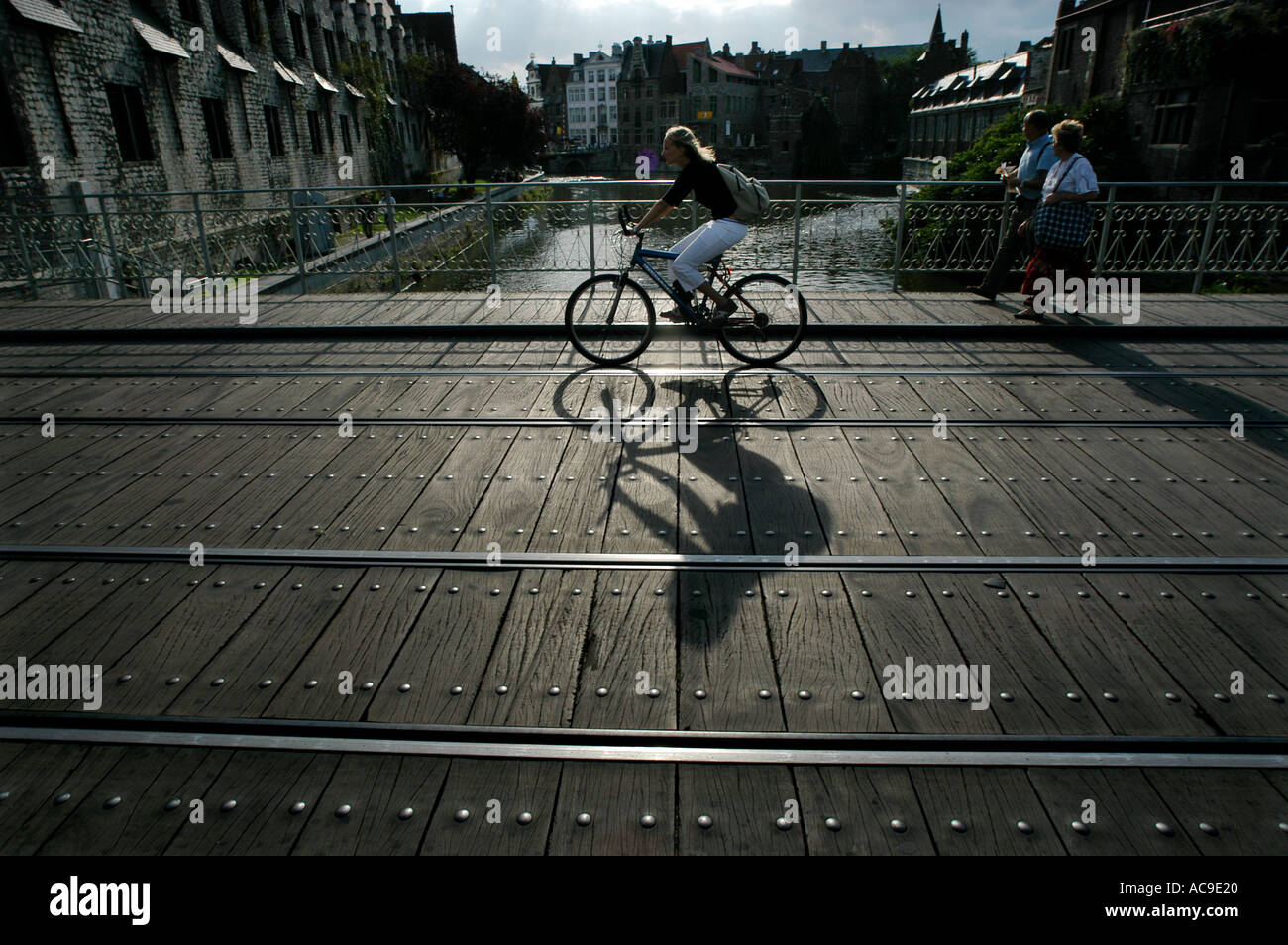 Gent, Gand, Gent in Ost-Flandern, Belgien. Eine Universitätsstadt von Bars und Restaurants und der zweitgrößte Hafen in Belgien. Stockfoto