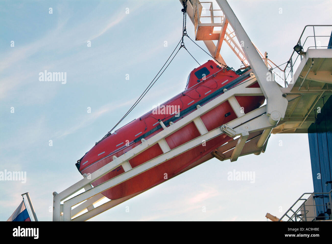 Rettungsboot auf Ozean-Handelsschiff Manchester Ship Canal Lancashire UK GB EU Europa Stockfoto