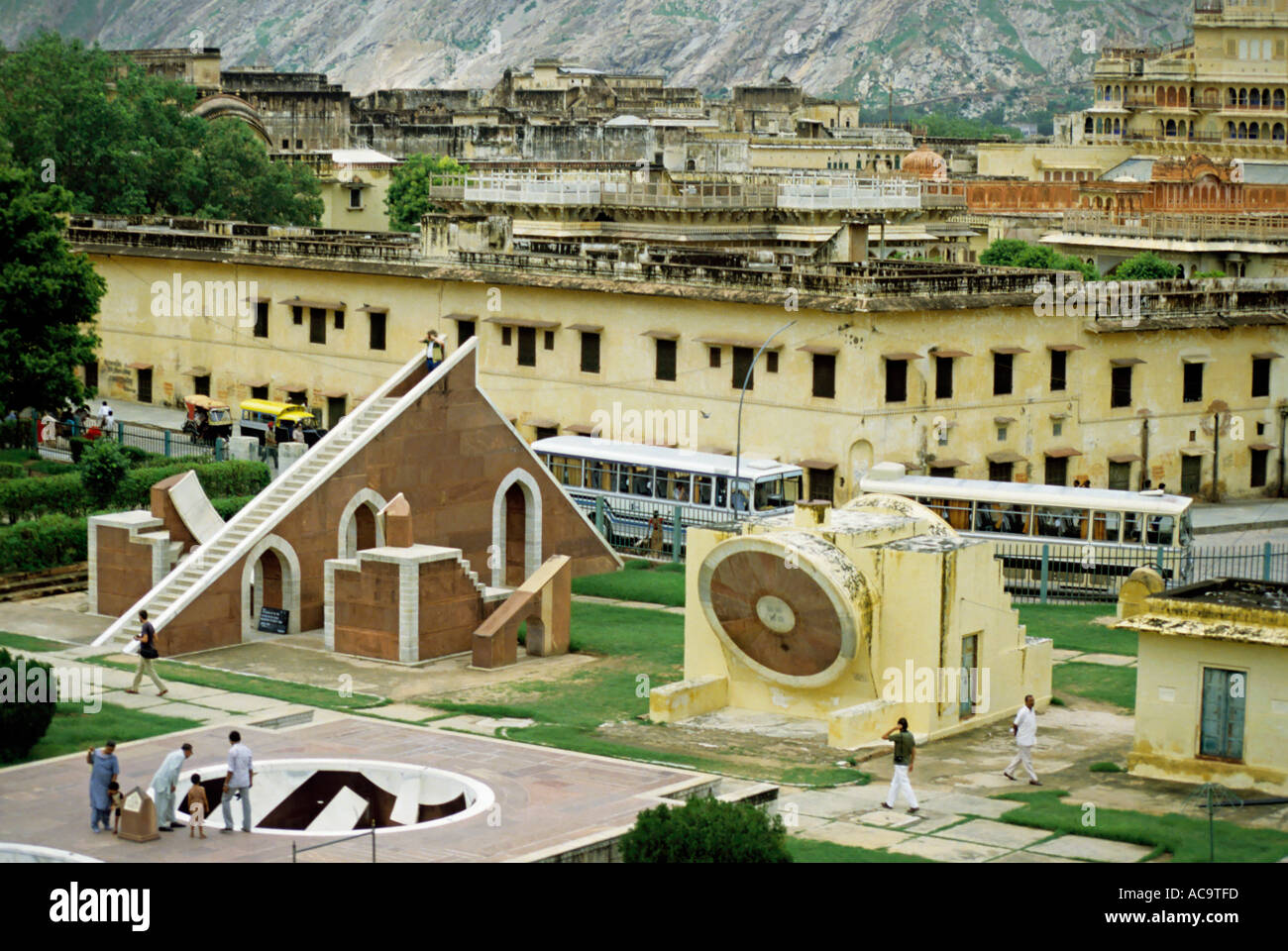 Jaipur, Rajasthan, Indien - The Observatory und Stadt Stockfoto