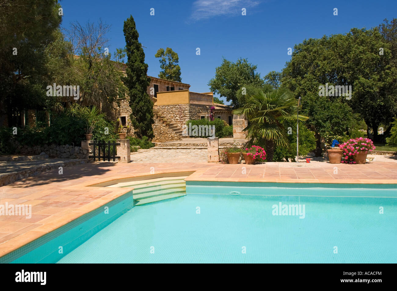 Finca Mallorca Pool Stockfotos Und Bilder Kaufen Alamy