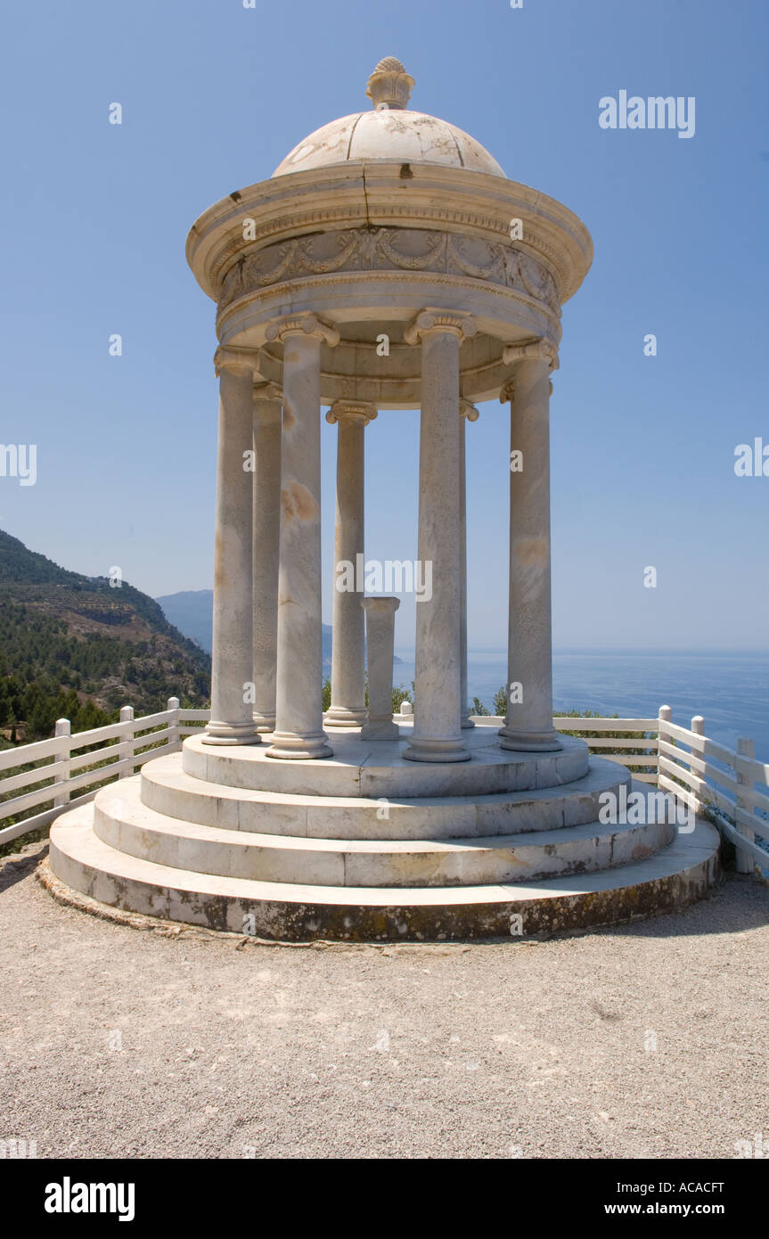 Residenz Son Marroig, ionische Tempel, Valldemossa, Mallorca, Balearen, Spanien Stockfoto