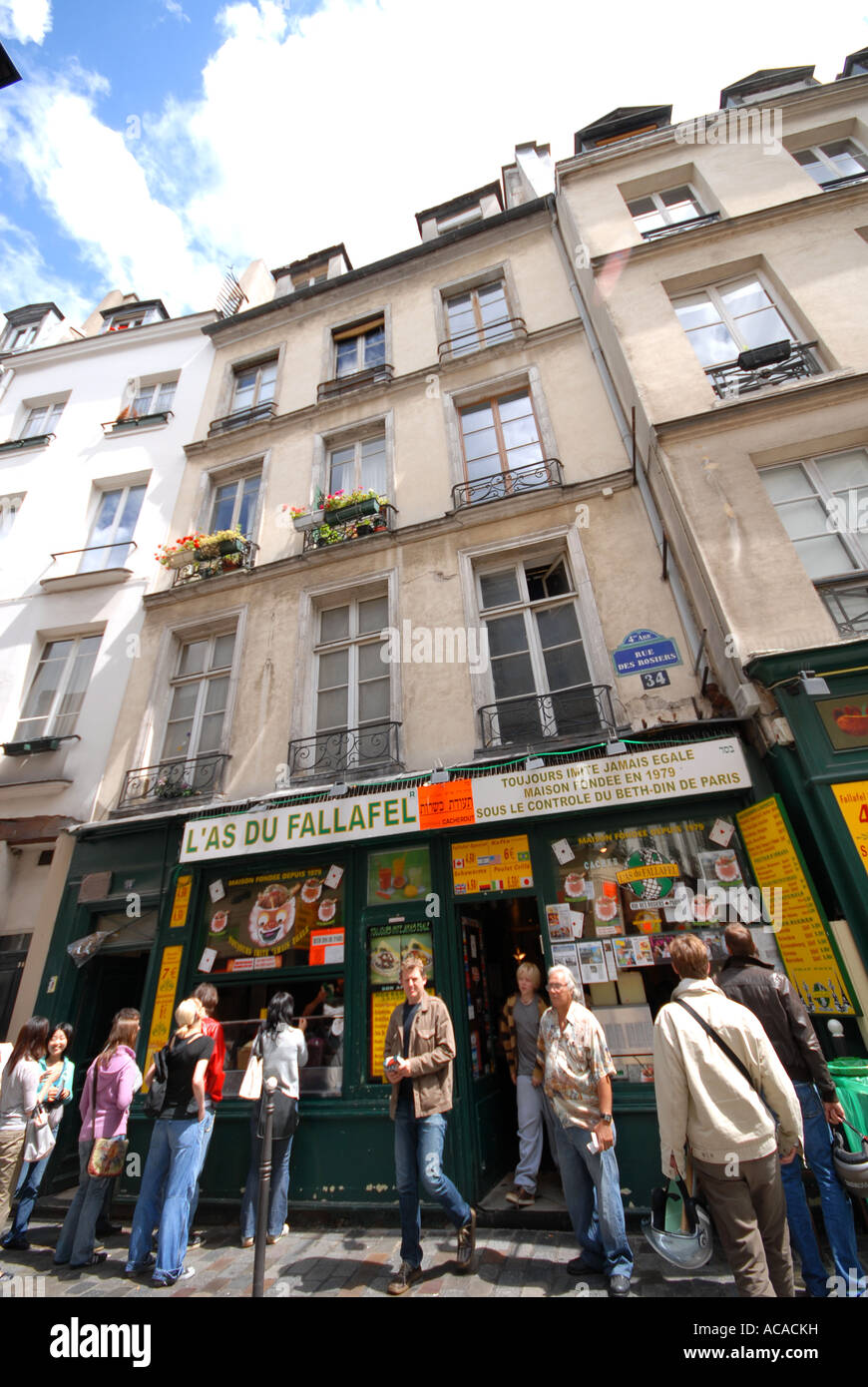 PARIS L