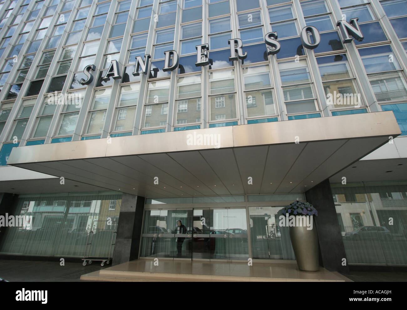 Exterieur des Sanderson Hotel in West London. Stockfoto