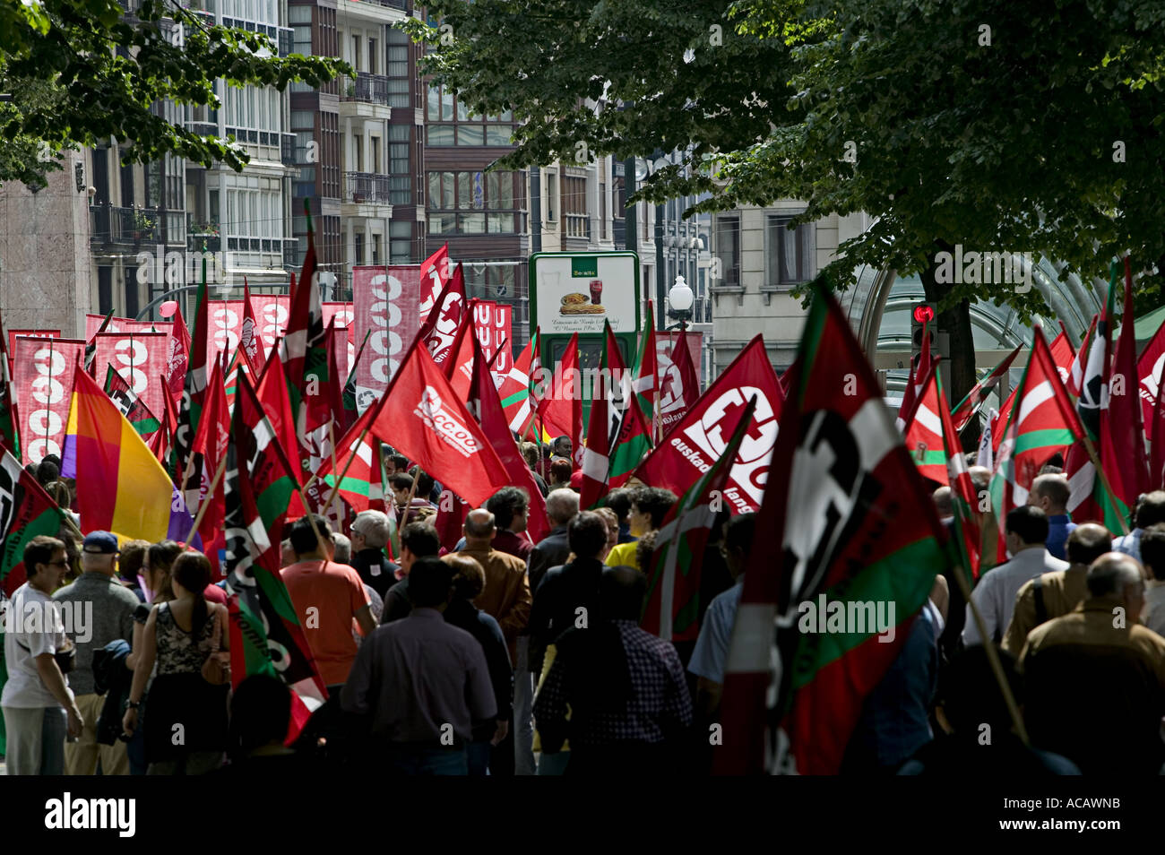 Politische Demonstration von verschiedenen politischen Gruppierungen und Gewerkschaften in Bilbao, Baskenland, Spanien, Europa. Stockfoto