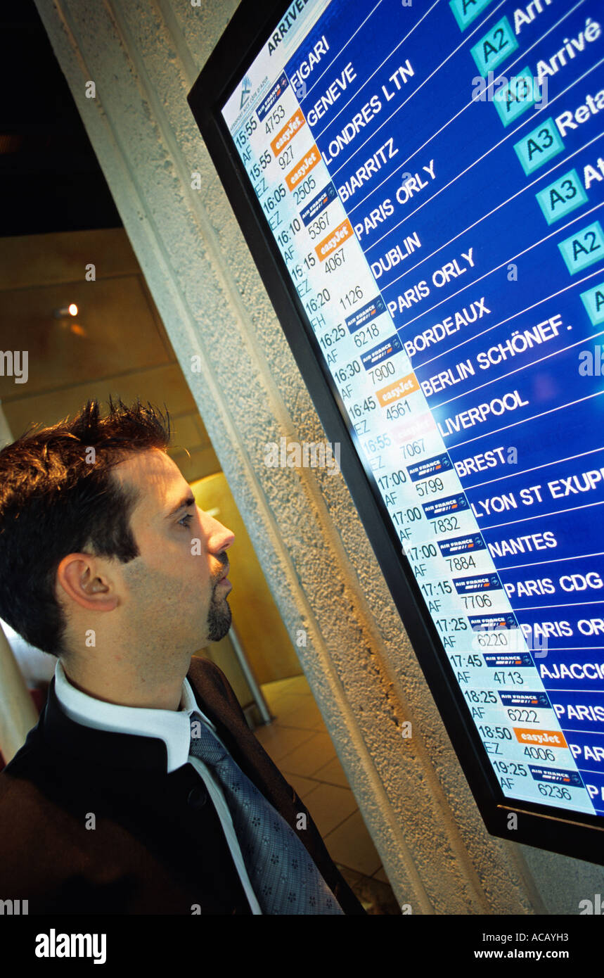 Mann in Nizza Flughafen Stockfoto